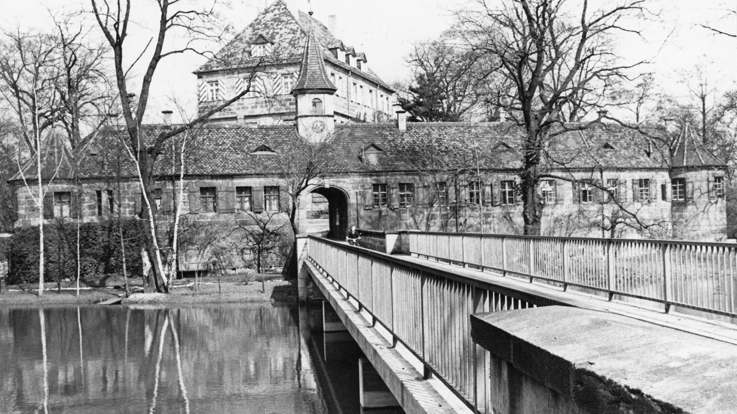 17. April 1965: Schlösser, die am Wege liegen 