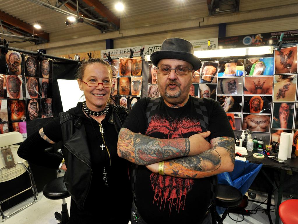 Schmerz Der Unter Die Haut Geht Tattoo Expo In Nurnberg Nurnberg Nordbayern Schmerz Der Unter Die Haut Geht Tattoo Expo In Nurnberg Nurnberg Nordbayern