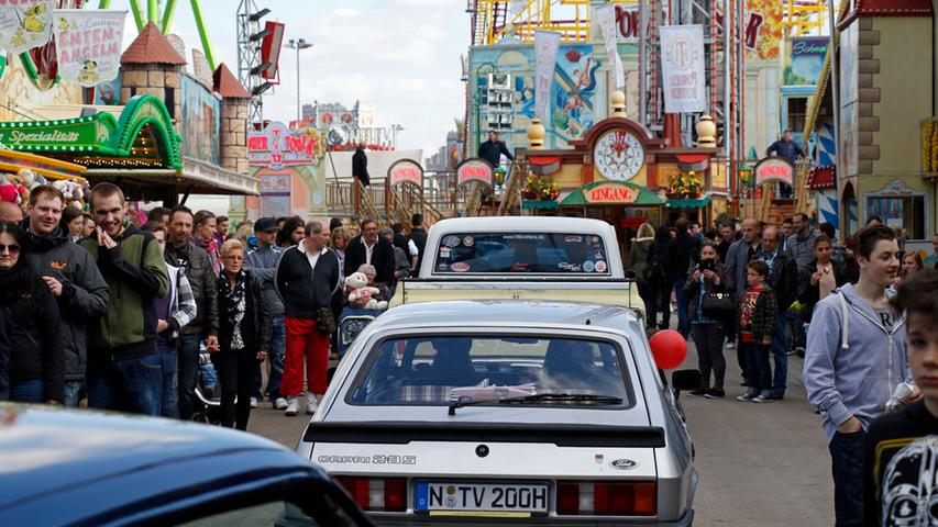 Chevy & DeLorean: Oldtimer auf dem Nürnberger Volksfest