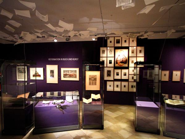 Im Rahmen der Ausstellung im Fembohaus sind etwa 100 Exponate zu sehen.