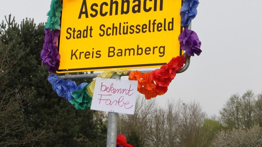 Nazi-Demo in Aschbach: "So ein Aufgschau, für die fünf Hanseli"