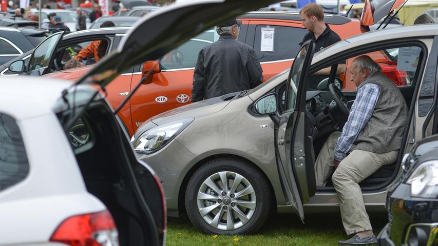 Autos, Airbrush und Ausstattung: Zehn Jahre Rund ums Rad in Roth