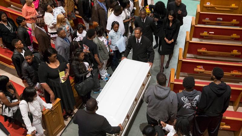 Kriegszustand in Baltimore nach Tod eines Schwarzen: Nationalgarde rückt an
