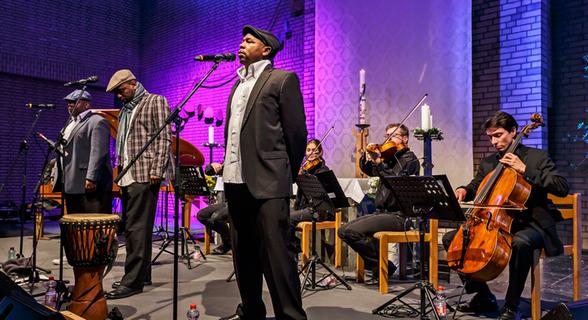 Die Kirche groovt zum Auftakt der "Jazz & Blues Open"