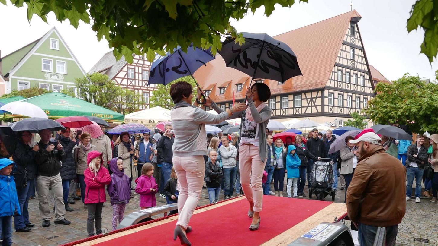 Neustädter Frühlingsfest: Positive Bilanz trotz miesen Wetters
