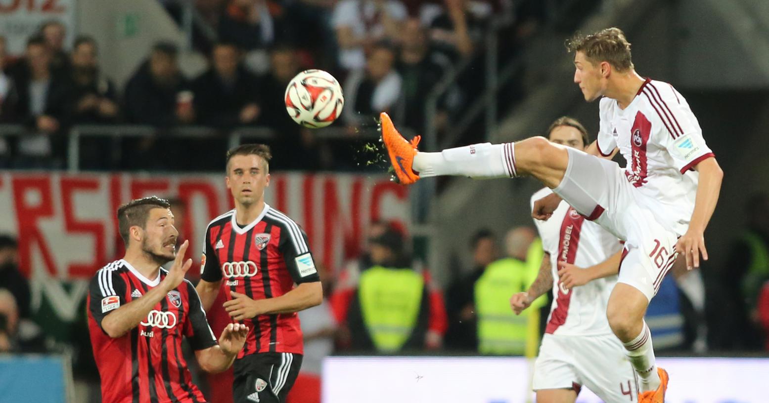 Lufthoheit mit Niklas Stark: Momentan deutet viel darauf hin, dass der Youngster in Nürnberg bleibt.