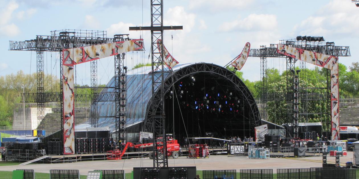 AC/DC in Nürnberg: Bühne steht, Sonderzüge fahren