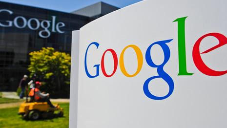 Das Suchen auf Google hat sich inzwischen sogar zu einem eigenen Verb etabliert, dem "Googeln". Seit einigen Jahren wird es ganz regulär im Duden aufgeführt. Das Suchen auf Google hat sich inzwischen sogar zu einem eigenen Verb etabliert, dem "Googeln". Seit einigen Jahren wird es ganz regulär im Duden aufgeführt.