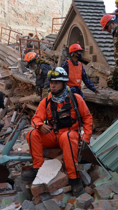 Das Leid nimmt kein Ende: Erneut starkes Erdbeben in Nepal