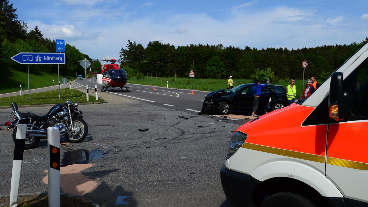 Parsberg: Motorradfahrer nach schwerem Unfall gestorben