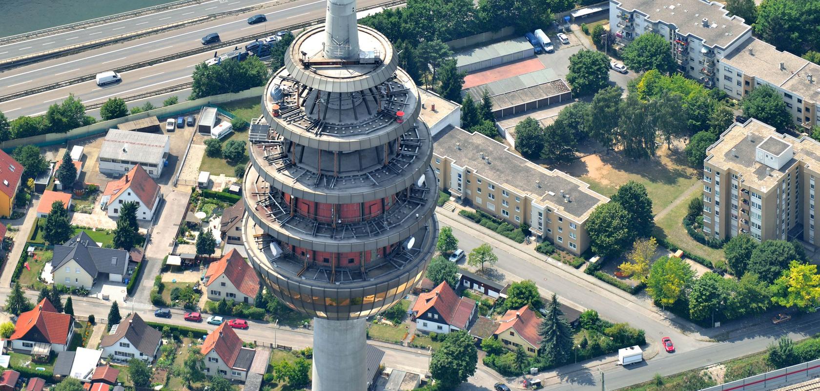 Der Blick vom Fernmeldeturm - in den letzten Monaten gab es für Interessierte immer wieder die Möglichkeit das Nürnberger "Ei" zu erklimmen. Doch jetzt ist erst einmal Schluss damit.