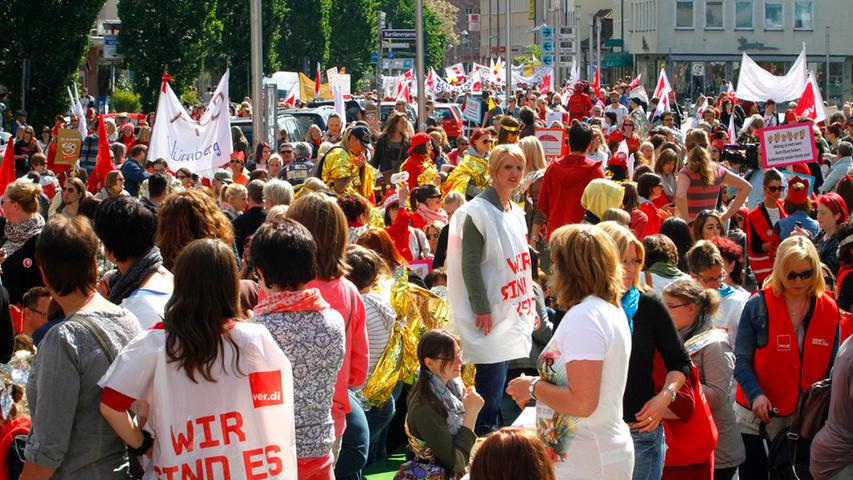 1800 Teilnehmer bei Kita-Streik in Nürnberger Innenstadt
