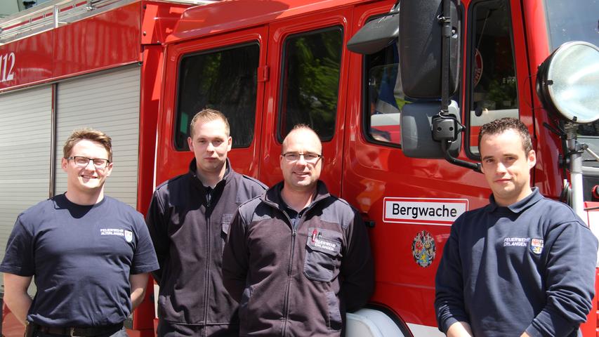 Für die Bergwacht ständig im Einsatz: Andreas, Heinrich, Matthias und Steffen (v. l. n. r.) sind für die Sicherheit der Besucher zuständig.