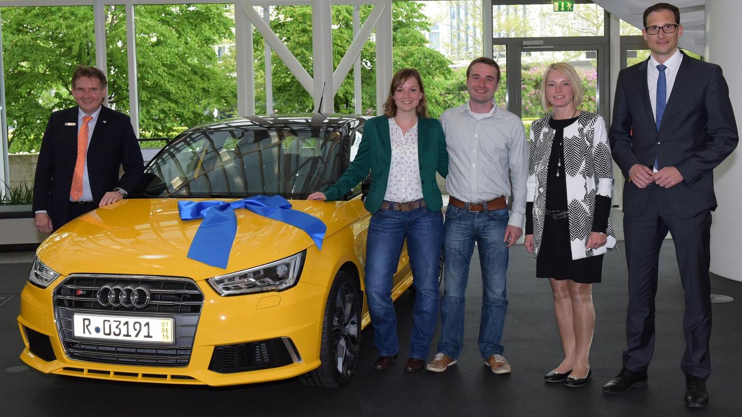 Raiffeisen-Kundin gewinnt einen neuen Audi A 3