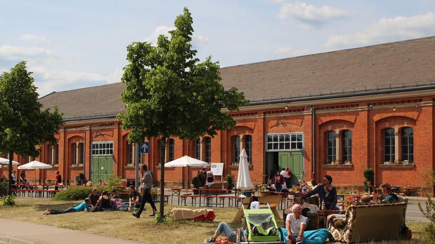 Nur für "kontakt - Das Kulturfestival" war das Geländer der Lagarde-Kaserne 2015 und 2016 geöffnet worden. Ab September soll außerdem ein Aus- und Fortbildungszentrum der Bundespolizei in Bamberg entstehen und bis zu 2000 Schüler ausbilden.