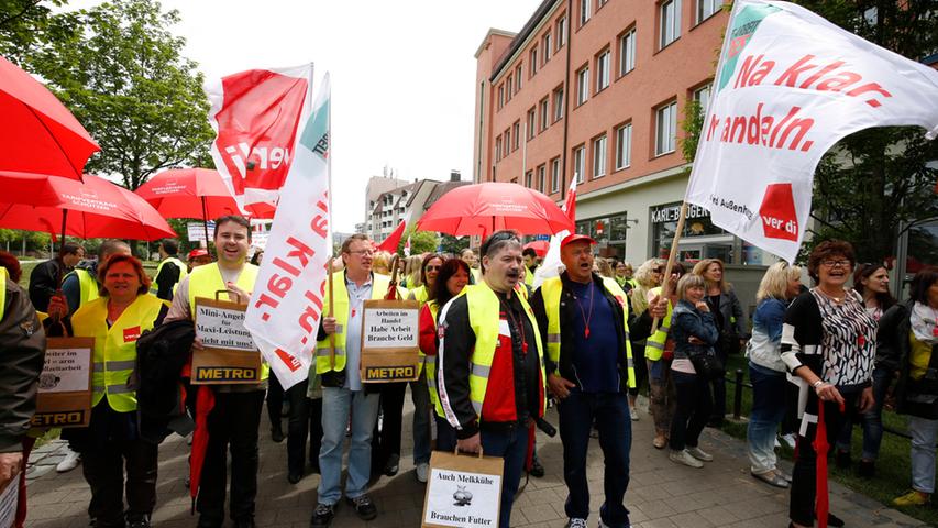 Nürnberger Handel streikt: Demonstration für höhere Löhne