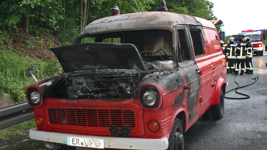 Feuerwehr-Oldtimer brannte auf der A3 aus 