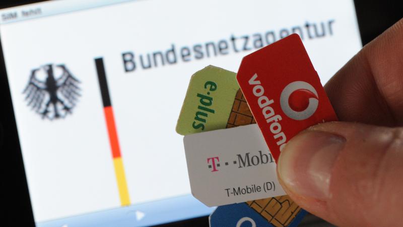 Die oberste Aufsichtsbehörde über den Telekommunikationsmarkt in Deutschland versteigert in ihrer Niederlassung in Mainz ein großes Frequenzpaket.