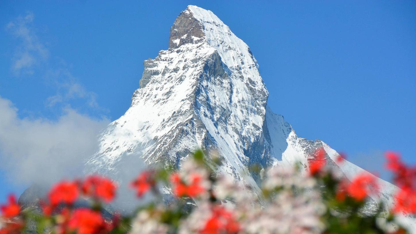 Das Matterhorn ist ein Wahrzeichen der Schweiz. Bei unserem Quiz finden Sie heraus, wie gut Sie über das Land der Berge und Seen Bescheid wissen. 