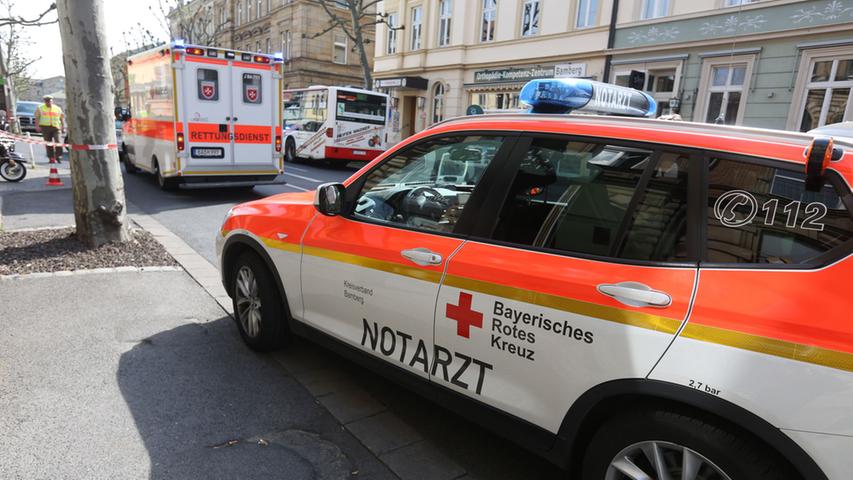 Beim Abbiegen übersehen: Laster erfasst Mann in Bamberg