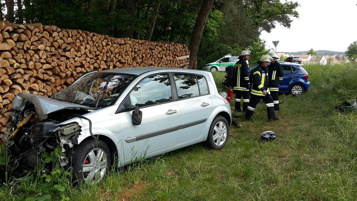 Rothaurach: Zwei Schwerverletzte nach Abbiegemanöver