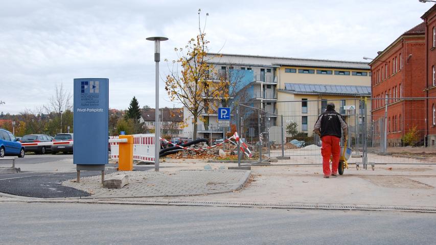 Bau-Stress statt Klausur-Stress: Die FH Ansbach baut aus