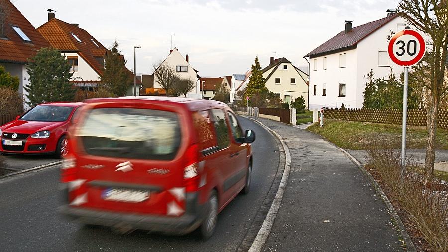 Grüne in Eckental fordern Verkehrsüberwachung
