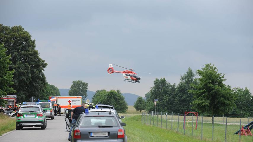 Drei Verletzte bei schwerem Unfall nahe Wappersdorf