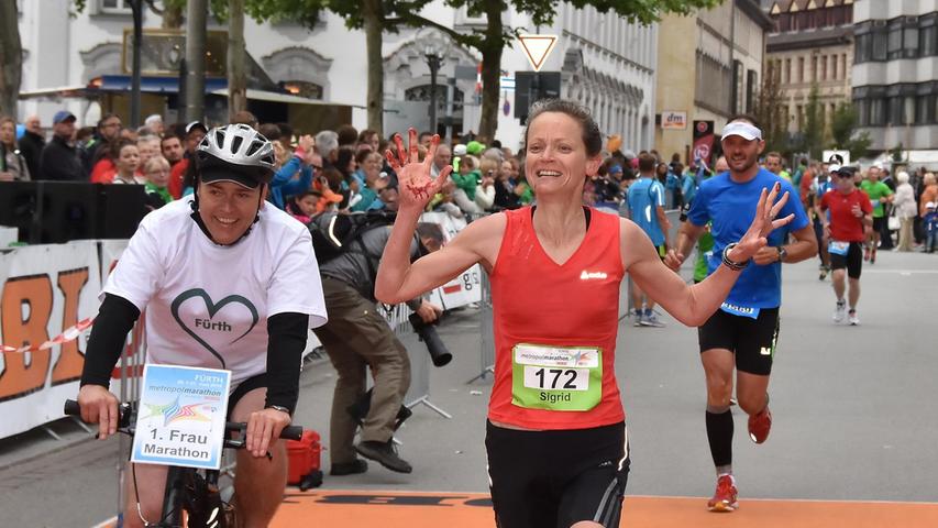 Mit Willen aufs Treppchen: Die Sieger des Metropolmarathons