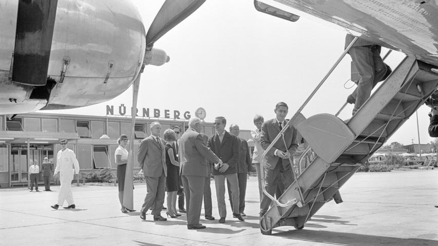 Nürnberger konnten vor 50 Jahren zum ersten Mal direkt mit dem Flugzeug nach München fliegen. Möglich machte dies die Linie Köln/Bonn – Nürnberg – München der Lufthansa. Hier geht es zum Artikel vom 25. Juni 1965: Ein "Luftsprung" nach München.