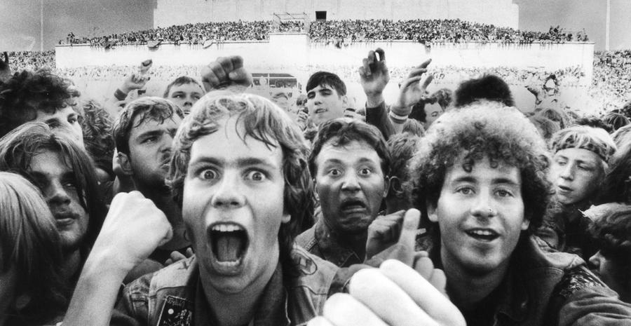 Beim "Monsters of Rock"-Festival 1983 ging es heiß her: Über 25.000 Fans feierten auf dem Zeppelinfeld eine Monster-Party.  Mailen Sie uns Fotos und/oder Berichte Ihres persönlich besten Konzert-Erlebnisses in Nürnberg und Umgebung mit dem Betreff "Meine Top-Rock-Show" an redaktion@nordbayern.de 