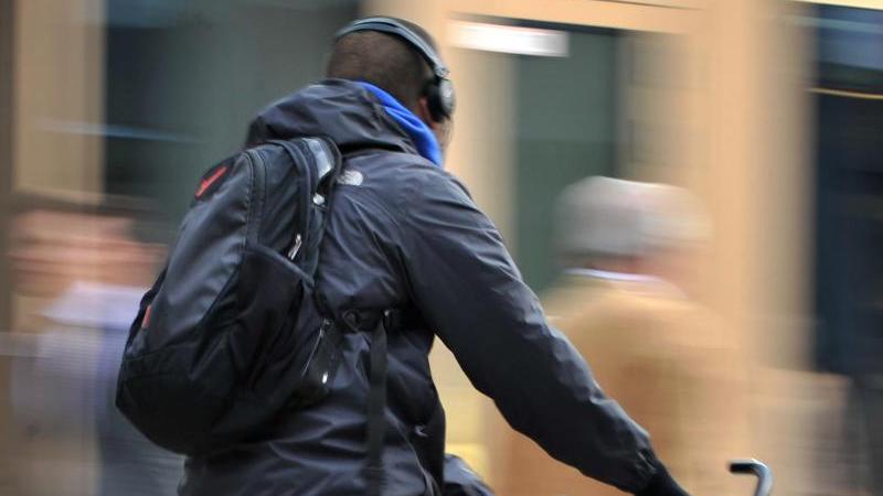 Nürnberg: Jeder sechste Radler fährt ohne Licht Nürnberg: Jeder sechste Radler fährt ohne Licht