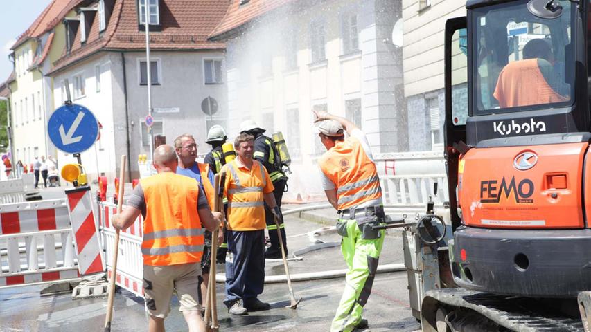 Gasleitung bei Bauarbeiten in Ansbach beschädigt