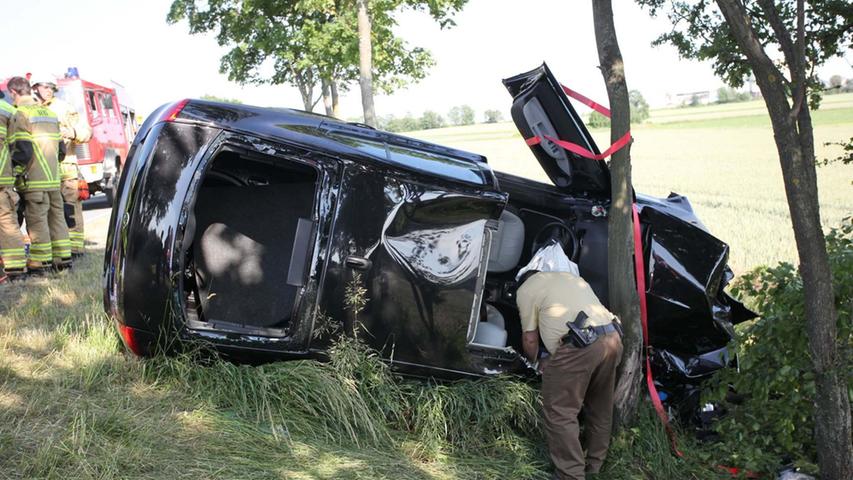 Unfall bei Issigau: Autofahrer schwer verletzt