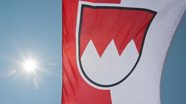 Franken - ein einzigartiger und liebenswerter Landstrich. Unsere Farben sind das Rot und das Weiß des fränkischen Rechens. Was das Leben in Franken so besonders macht, zeigen wir auf den nächsten 24 Bildern.