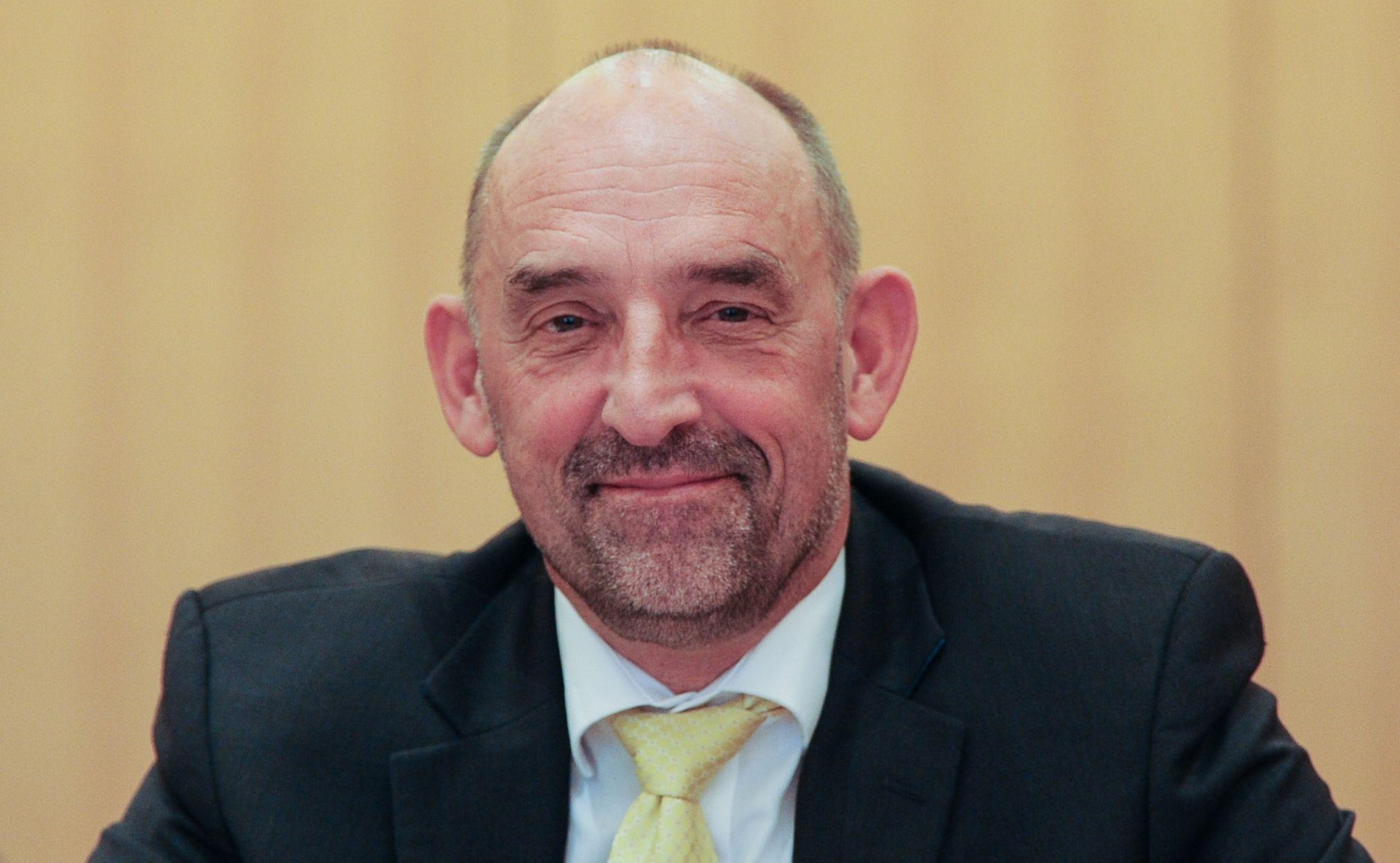 Hamburger Senator Scheele Wechselt In BA Vorstand Nordbayern