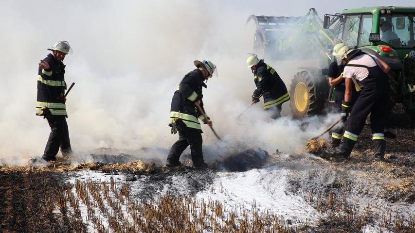 Brand bei Stein zerstört 20.000 Quadratmeter Ackerfläche