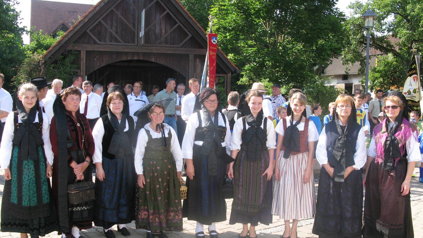 650 Meinheimer präsentierten ihre Gemeinde am Samstag während des Besuchs der Landeskommission im Wettbewerb "Unser Dorf soll schöner werden".