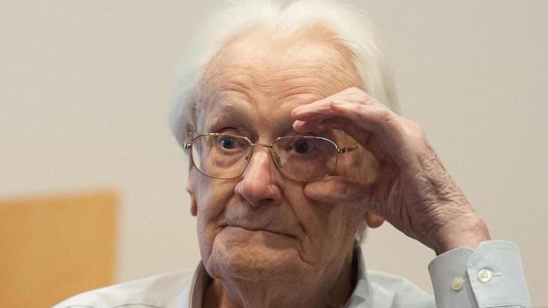 Der frühere SS-Mann Oskar Gröning ist im Auschwitz-Prozess von Lüneburg verurteilt worden: Sein Gnadengesuch wurde abgelehnt.