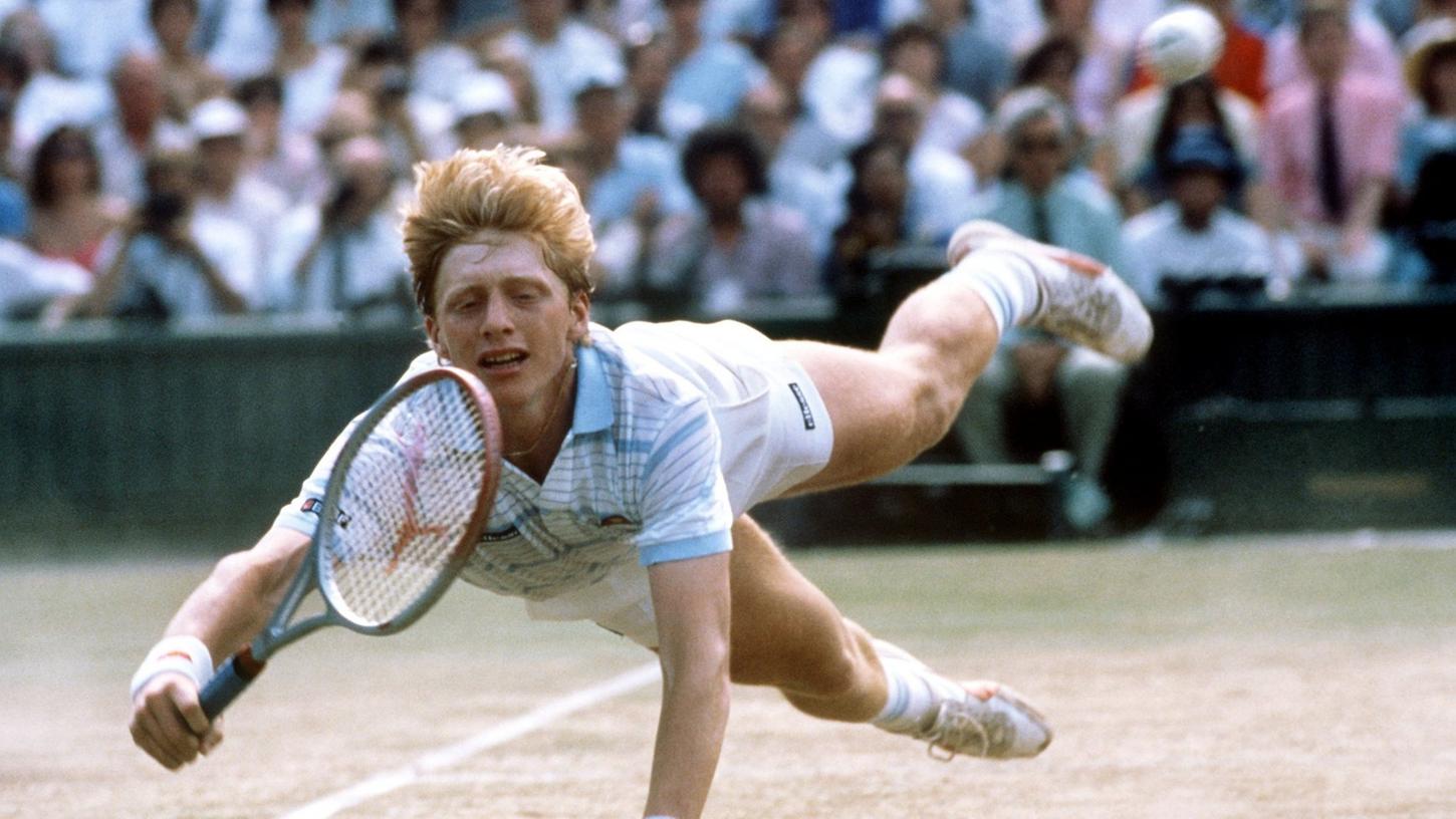 Als jüngster Spieler und erster Deutscher überhaupt gewann der ungesetzte Boris Becker gegen Curren in vier Sätzen das Wimbledon-Finale.