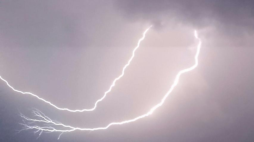 Blitze vertreiben Hitze: Gewitter zogen über Franken hinweg