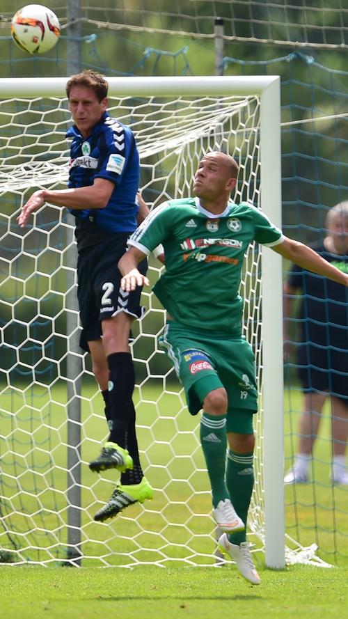 3:2 gegen Pokalsieger Pribram: Fürth bleibt in der Siegerspur