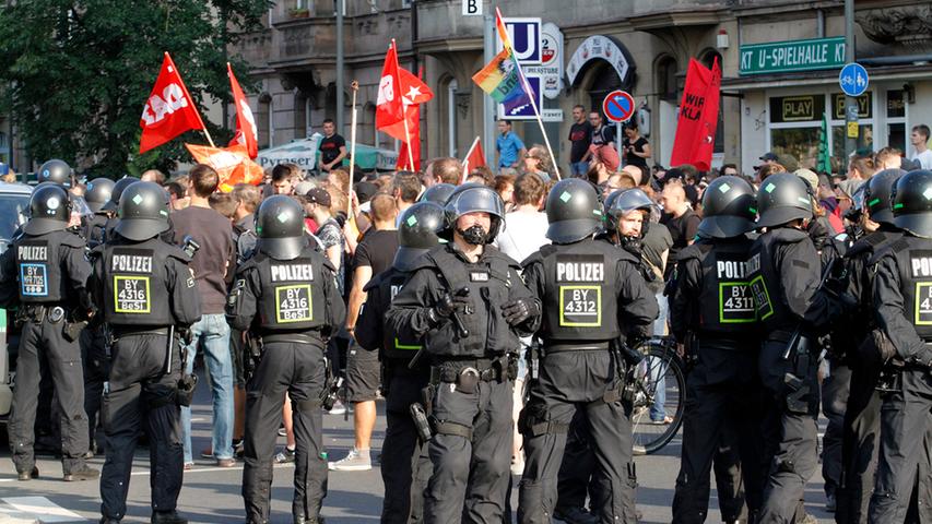 "Nazi, schäm dich": Gostenhof demonstriert gegen Rechte
