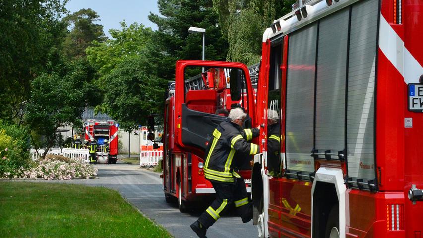 Großaufgebot nach Feuer in Klinikum am Europakanal