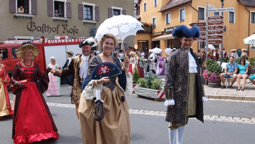 Mit Dreispitz und Perücke: Barockfest 2015 in Gößweinstein
