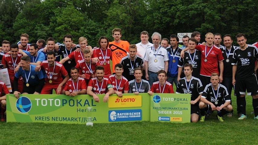 Die beiden 2015er-Endspielgegner des Toto-Pokals Neumarkt/Jura: SC 04 Schwabach und TSV Katzwang. Das Schwabacher Team hat das Finale am 14. Mai 2015 mit 4:2 Toren gewonnen.