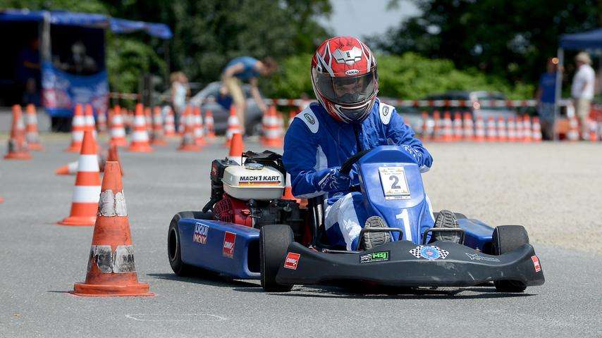 Speed und Skills: Der Jugend-Kart-Slalom in Cadolzburg