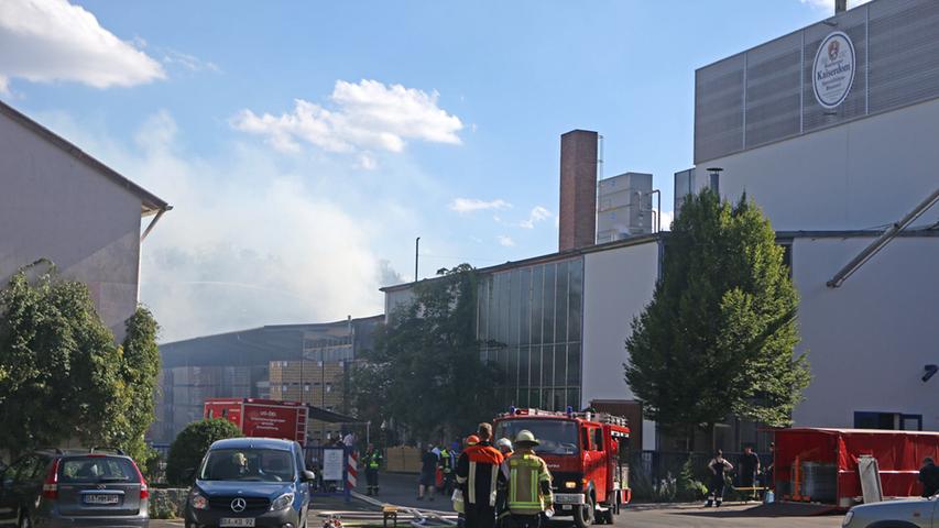 Großbrand in Brauerei in Bamberg: Schwarzer Rauch über der Stadt