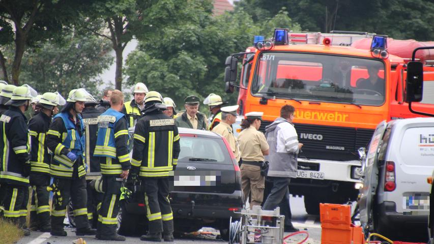 Frau stirbt bei Autounfall auf der B13 bei Gunzenhausen