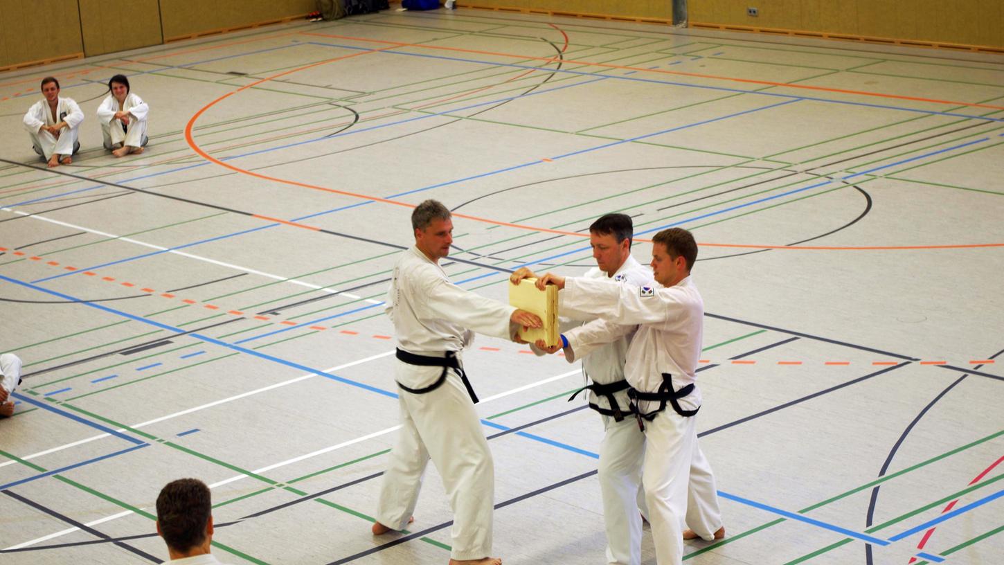 Taekwondokas ließen es in Forchheim krachen